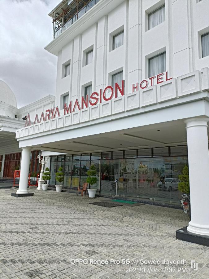 ホテル Aarya Mansion Vaccinated Staff ハッサン エクステリア 写真